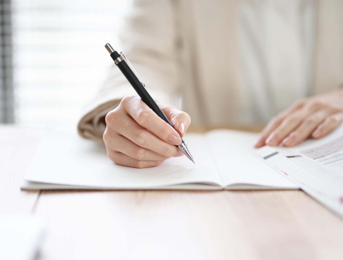 選べる資格は160以上！褒賞ももらえる資格取得支援制度